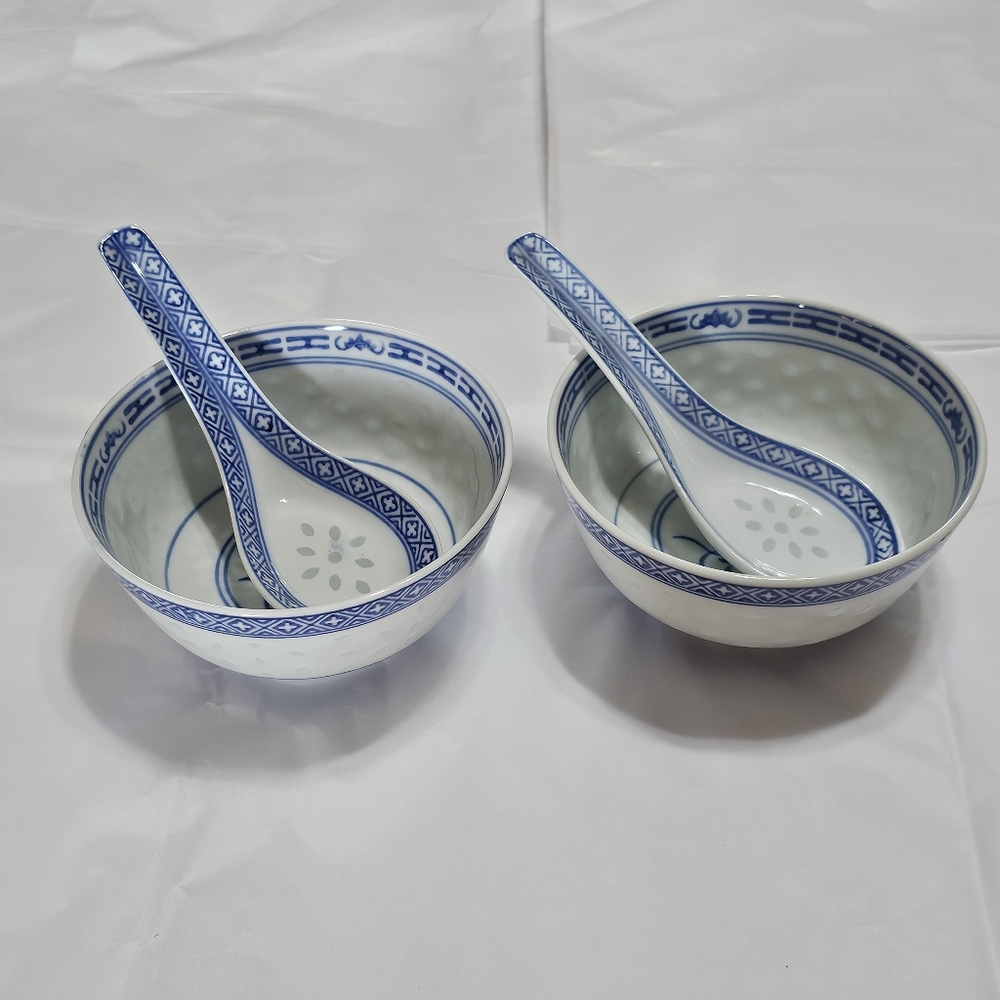 Vintage Chinese Jingdezhen rice grain porcelain bowls, spoons, 4 Pieces, 2 Sets
